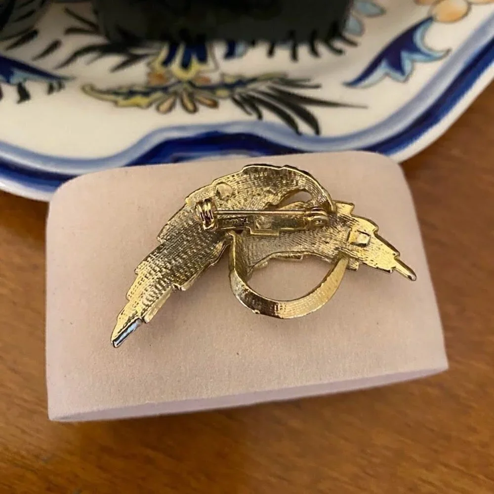 Vintage Gold Leaf Swirl Brooch Made in Taiwan